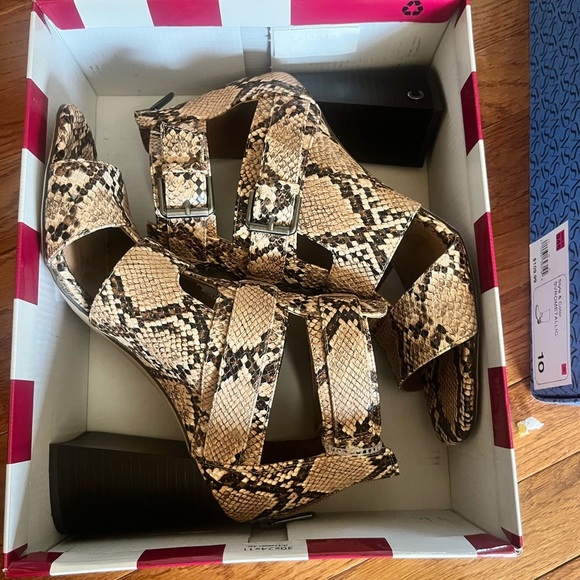 Circus Women's Beige Ezra Gladiator Heel Dress Sandals Shoes Size US 10 M - Picture 6 of 7